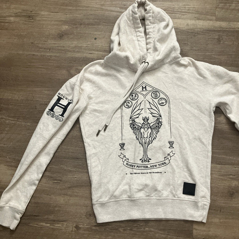 Harry Potter NYC New York Griffin Dumbledore Hogwarts Cream Hoodie Sz Small